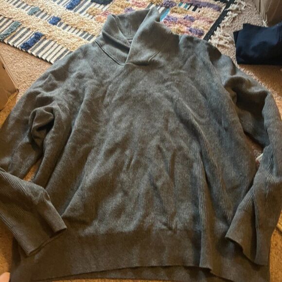 Michael Kors xl sweater - Picture 3 of 7